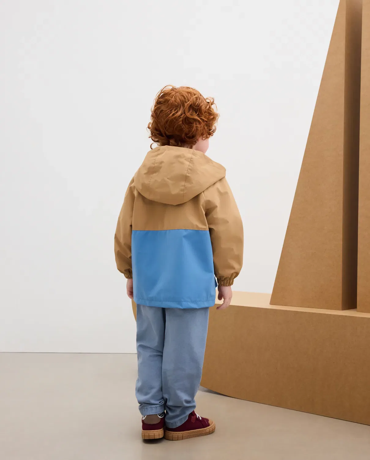Детская куртка для мальчиков цвет-блок Kids El Corte Inglés, 400 Azul — фото 4