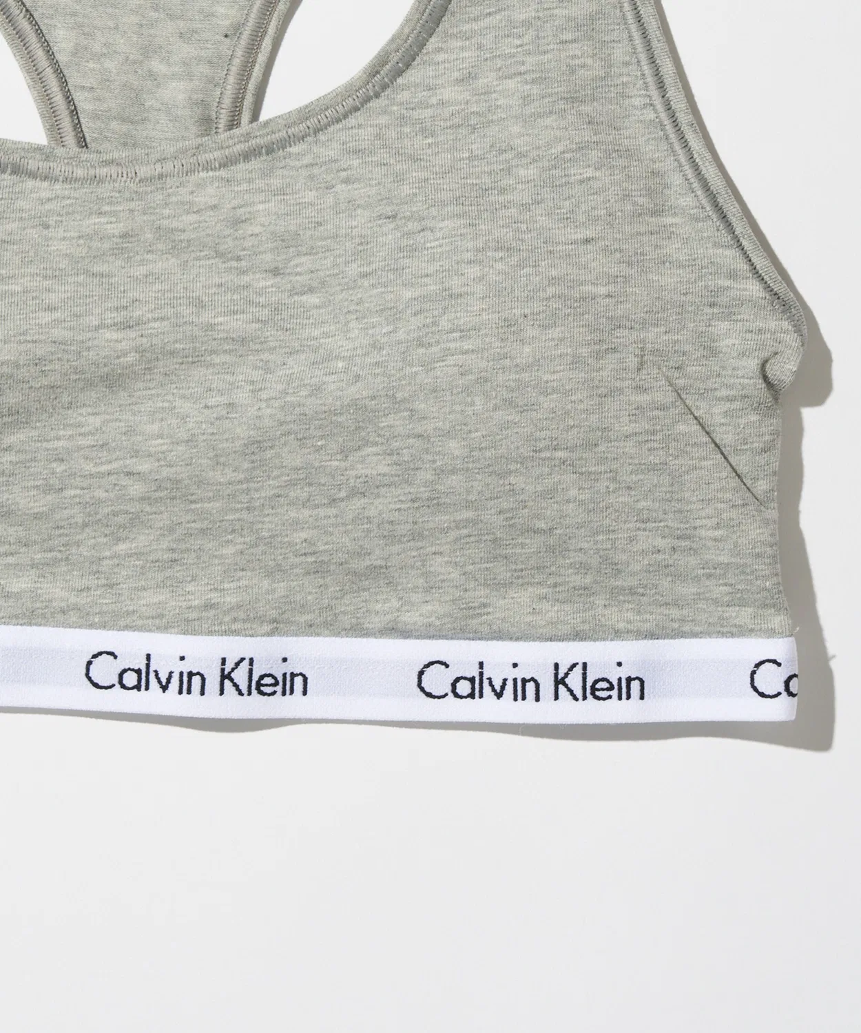 Женский спортивный бюстгальтер без косточек с логотипом Calvin Klein, черный — фото 4