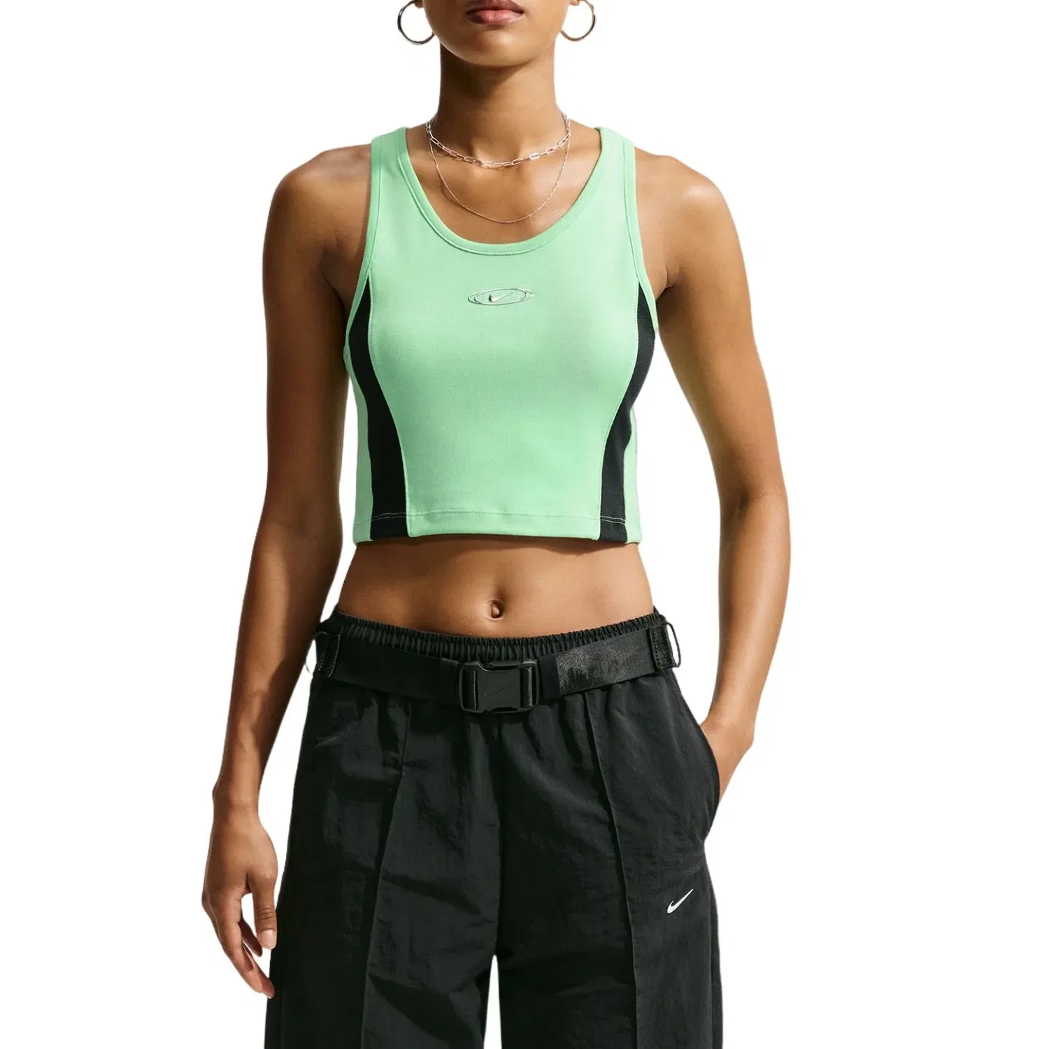 Женская футболка Sportswear Tight Cropped Tank Top 'Illusion Green Black Metallic Silver' Nike, Illusion Green/Black/Metallic Silver — фото 2
