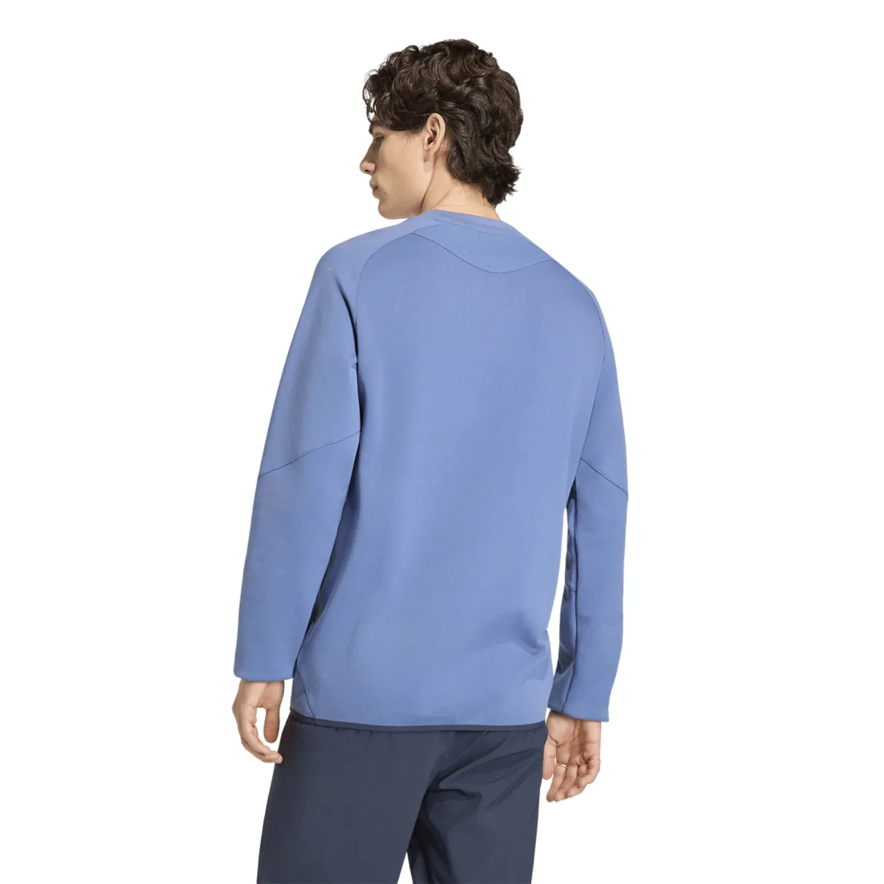 Мужская куртка Argentina Tiro Travel Crew Jumper Adidas, цвет Crew Blue — фото 2