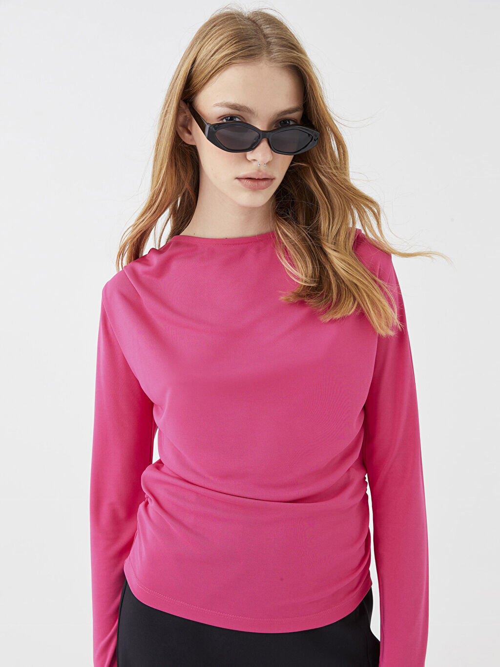 

Женская футболка с круглым вырезом и длинным рукавом LCW Casual