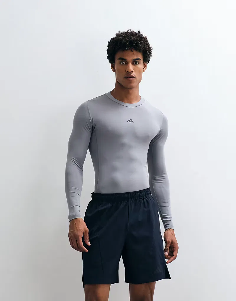 Футболка тренировочная компрессионная с длинным рукавом Adidas Performance Techfit, серый — фото 4
