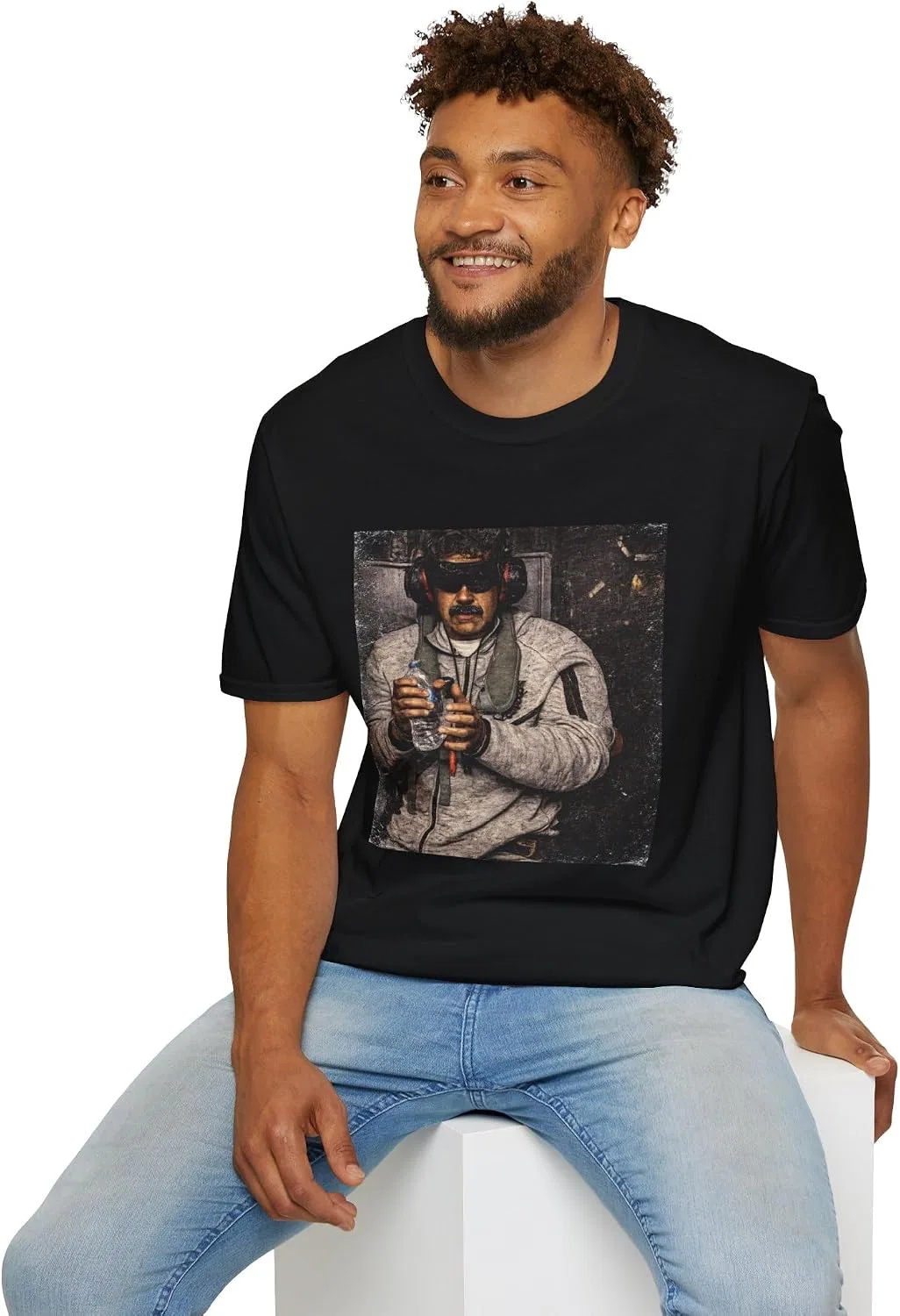 Женская футболка с принтом Maduro Venezuela, Distressed Grit Art | Tactical Vintage Protest Style | Statement Graphic Tee, чёрный — фото 2