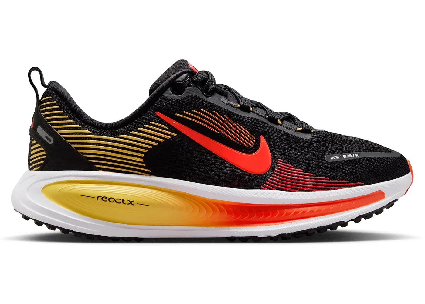 Детские кроссовки для бега Nike Vomero 18, Black/Light Crimson/Topaz Gold/Bright Crimson