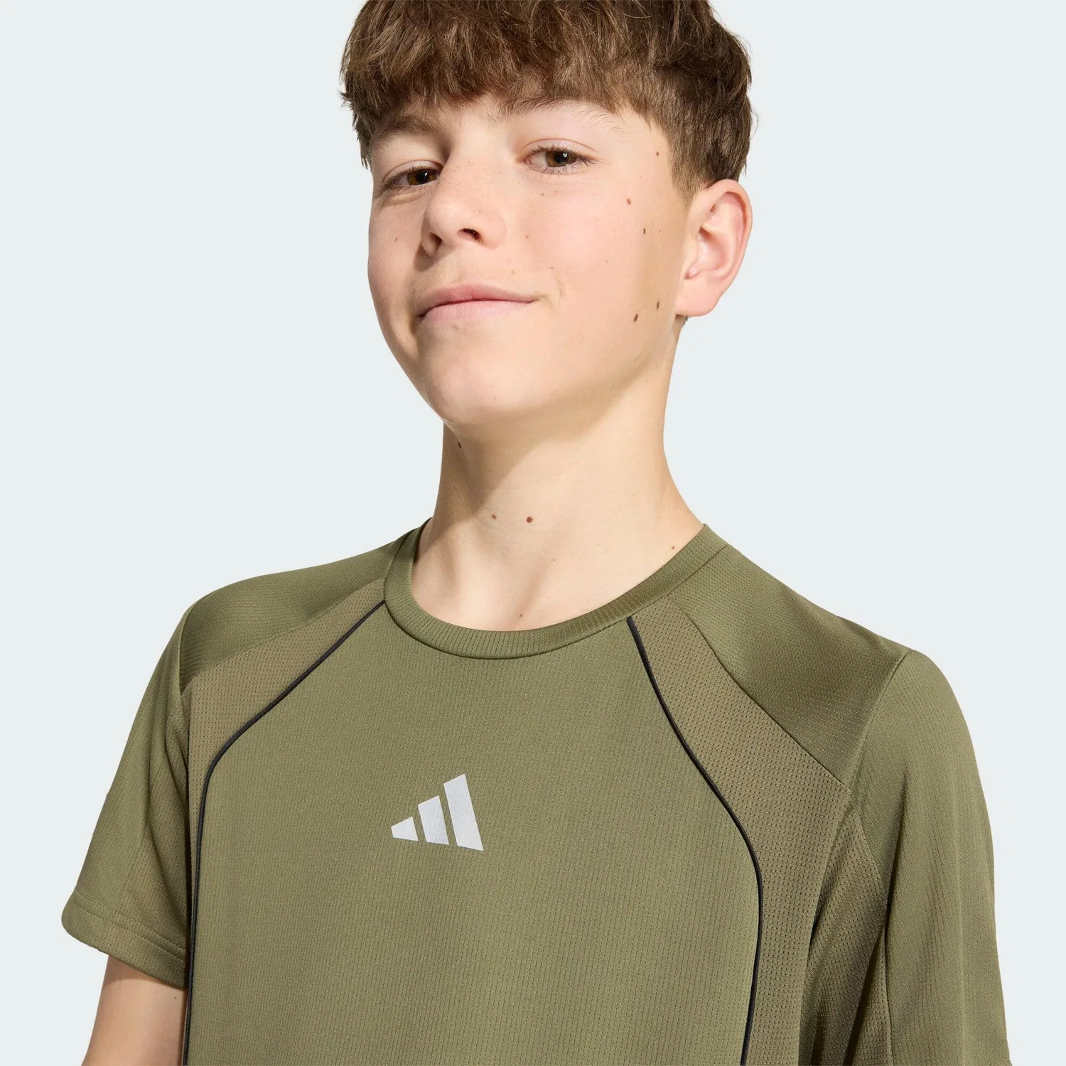 Детская футболка с технологией Climacool Tech Apparel Adidas, Цвет: Khakibeige / Silber — фото 4