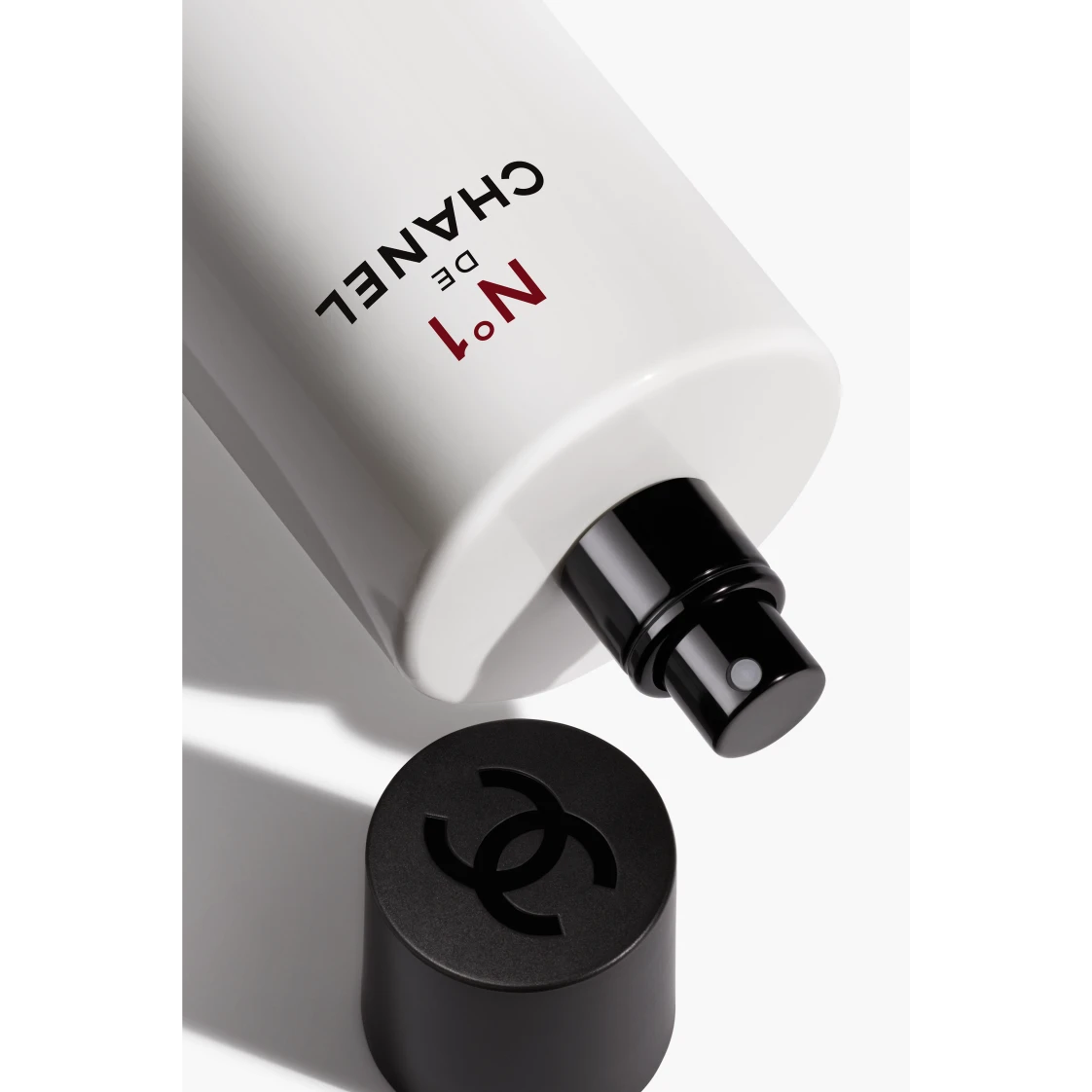 Увлажняющий крем для тела Nº 1 Sérum En Brume Corps Revitalisant Chanel, 140 мл — фото 4