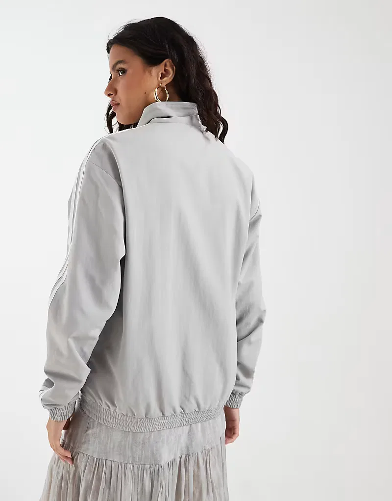 Спортивная куртка Adidas Originals Firebird свободного кроя с цветочным вышитым узором, серый — фото 3
