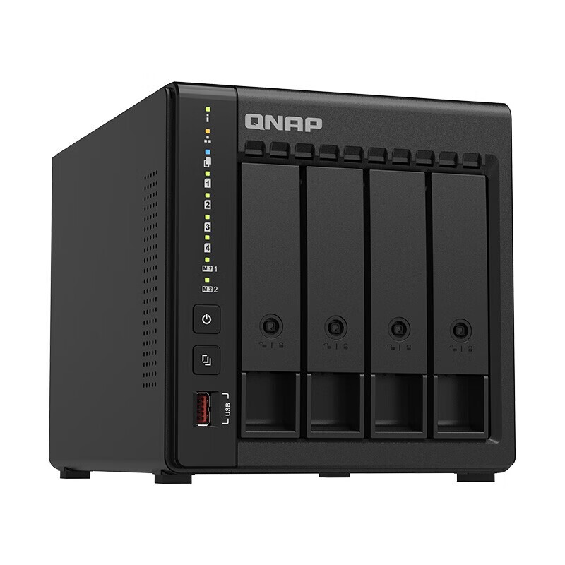 

Сетевое хранилище QNAP TS-466C, 4 отсека, 8 ГБ, 3 диска на 16Тб, черный