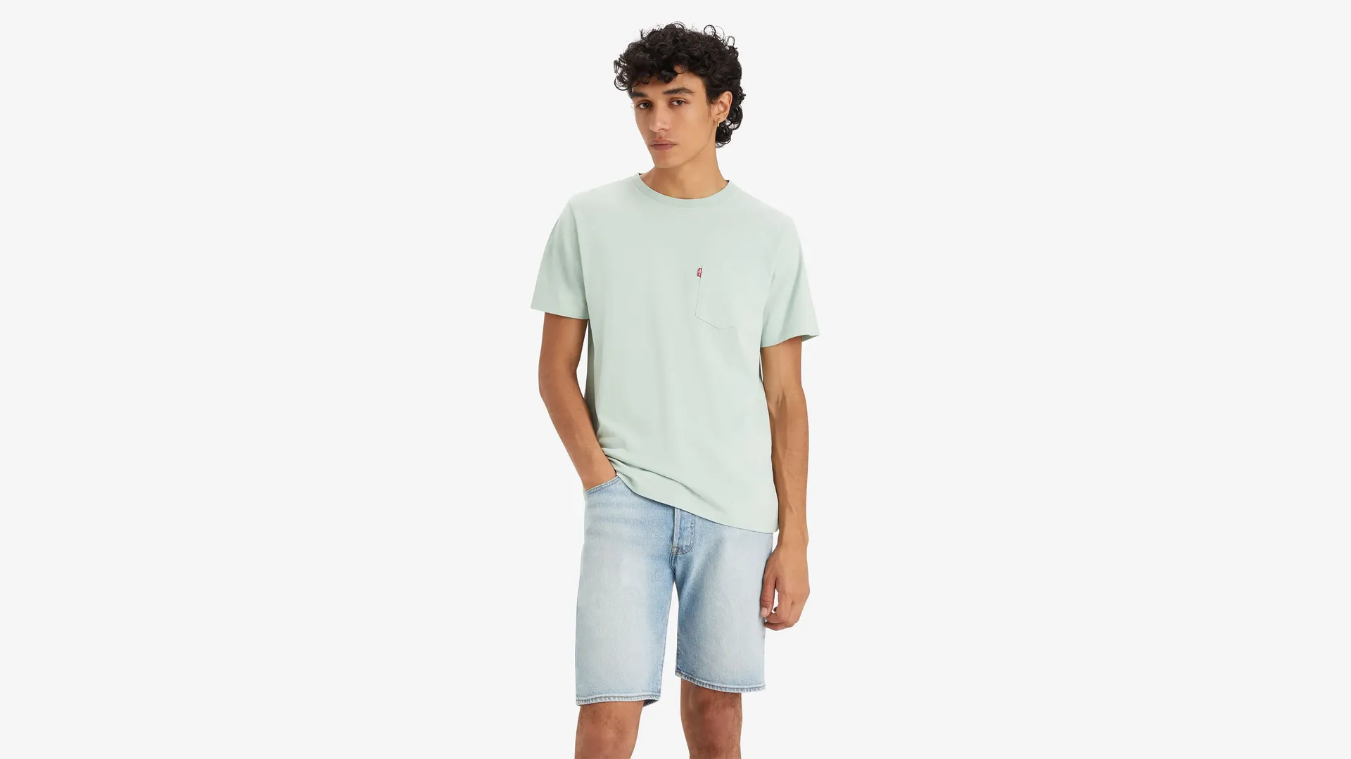 

Футболка Levi's "КЛАССИЧЕСКАЯ ФУТБОЛКА С КАРМАНОМ", цвет Aqua Foam