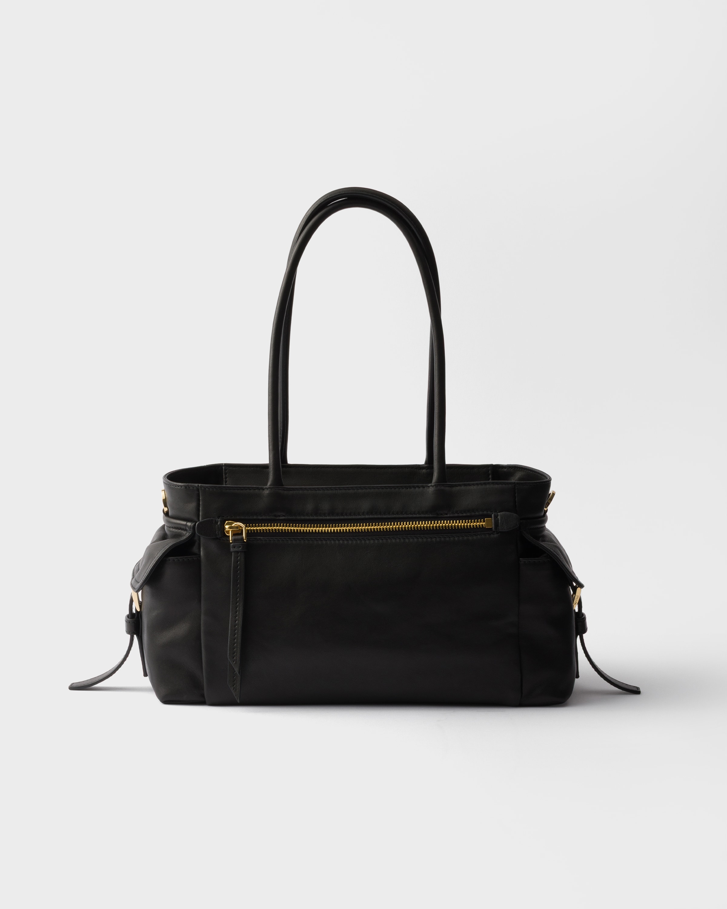 Сумка-тоут Prada Explore среднего размера из наппа-кожи Prada, черный — фото 4