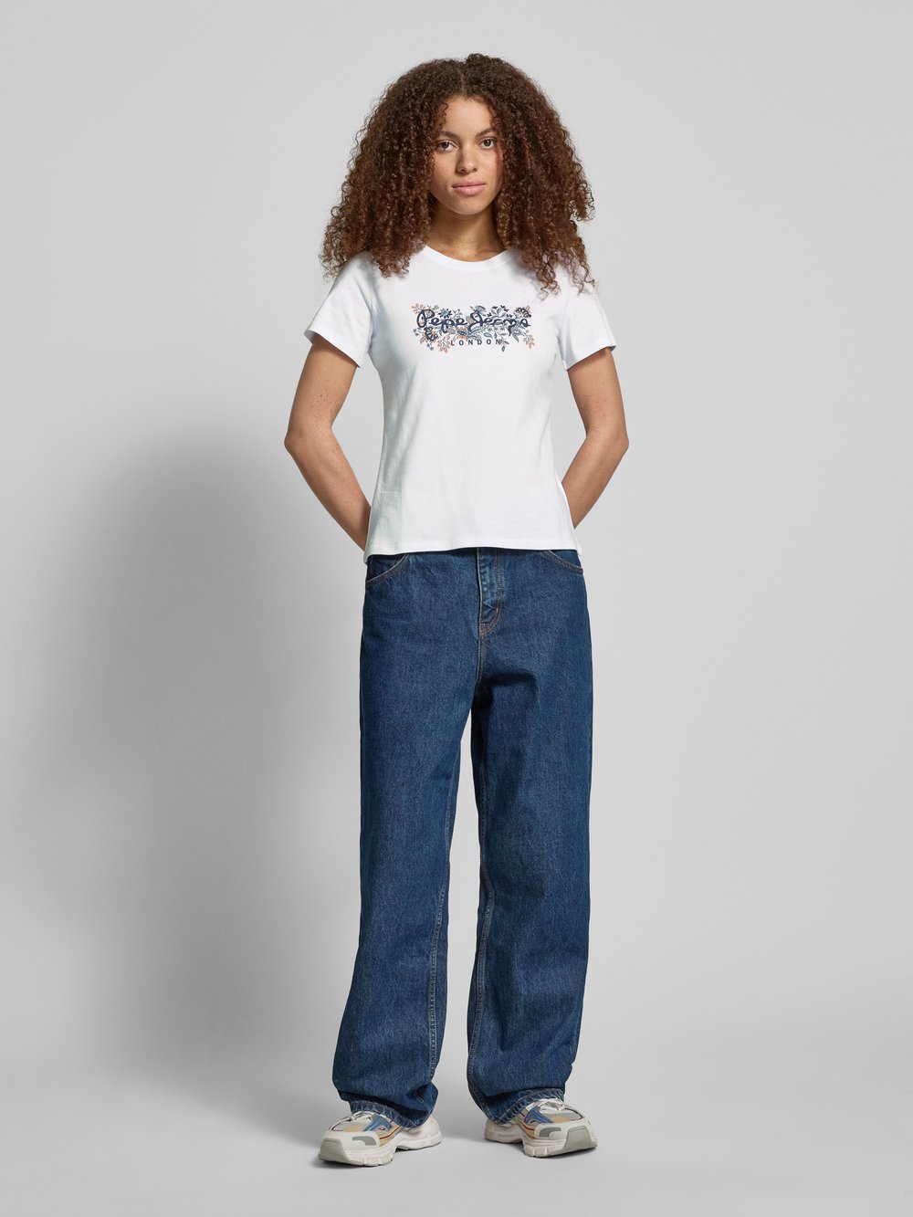 

Футболка прямого кроя с круглым вырезом, модель «ROSALIND» Pepe Jeans, белый