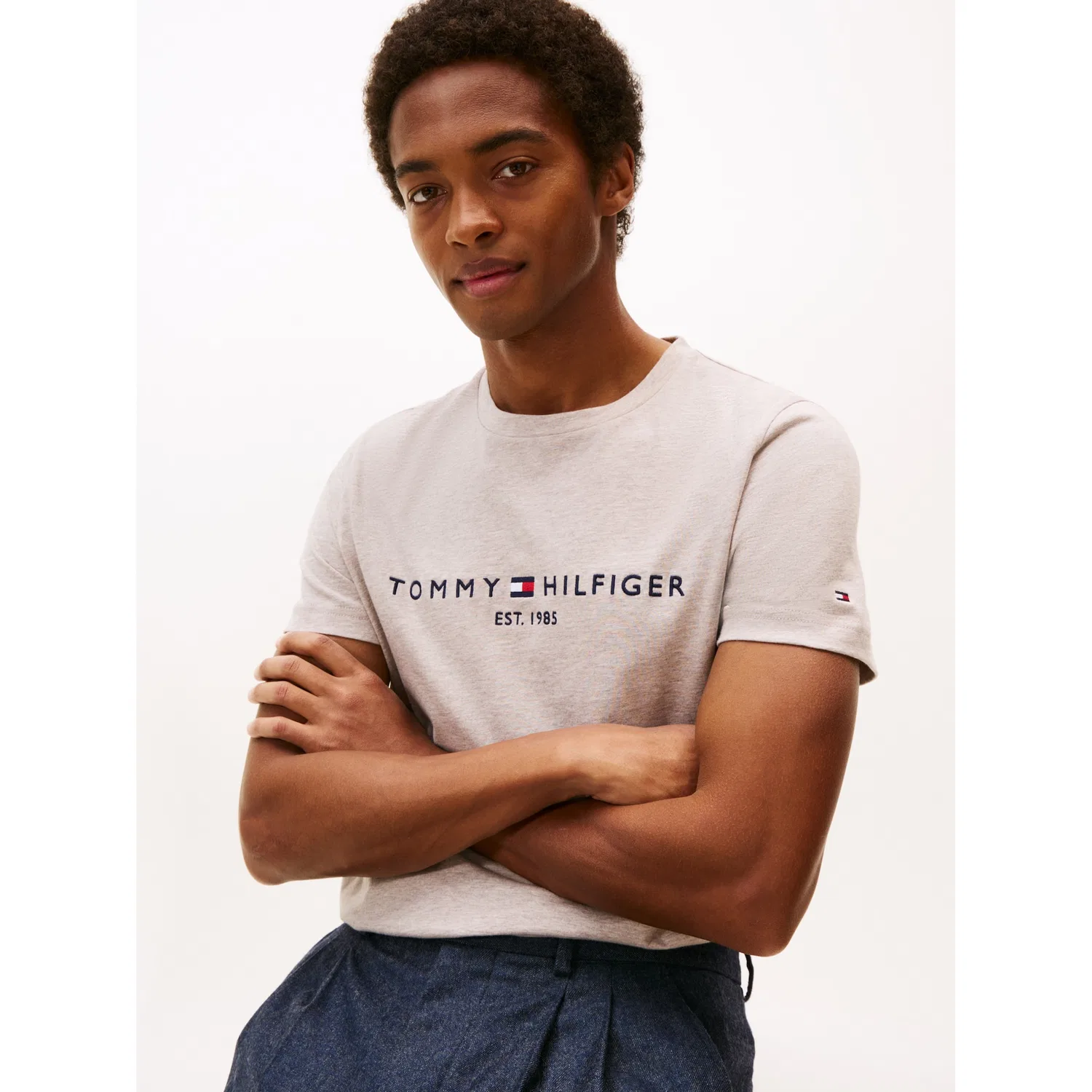 Мужская хлопковая футболка с логотипом Tommy Hilfiger, Heathered Pebble — фото 2