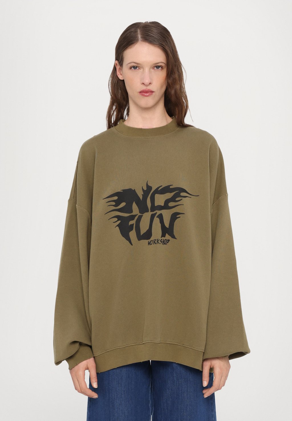 

Толстовка NO FUN OVERSIZED CREWNECK 032c, зеленый