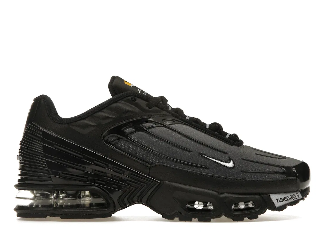 Детские кроссовки Lifestyle Nike Air Max Plus 3, Black/Wolf Grey-Black