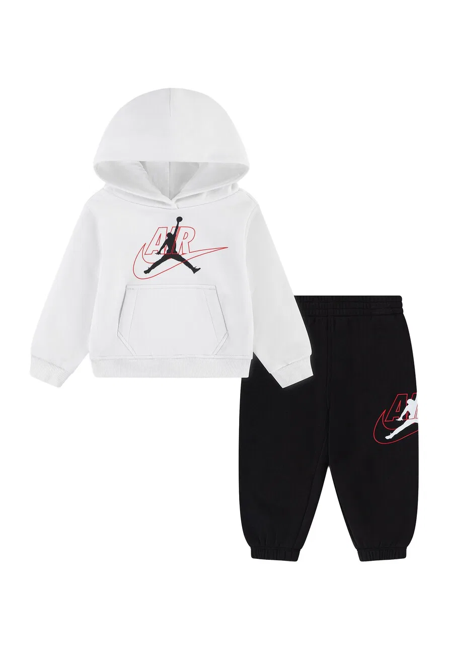 Спортивный костюм Jordan 'SWOOSH' в черно-белом цвете