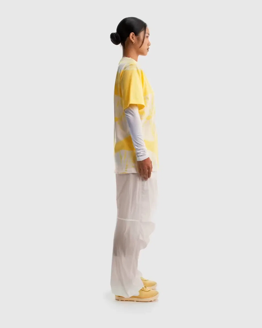 Женская футболка с коротким рукавом хлопковая Nike Sportswear, Soft Yellow — фото 2