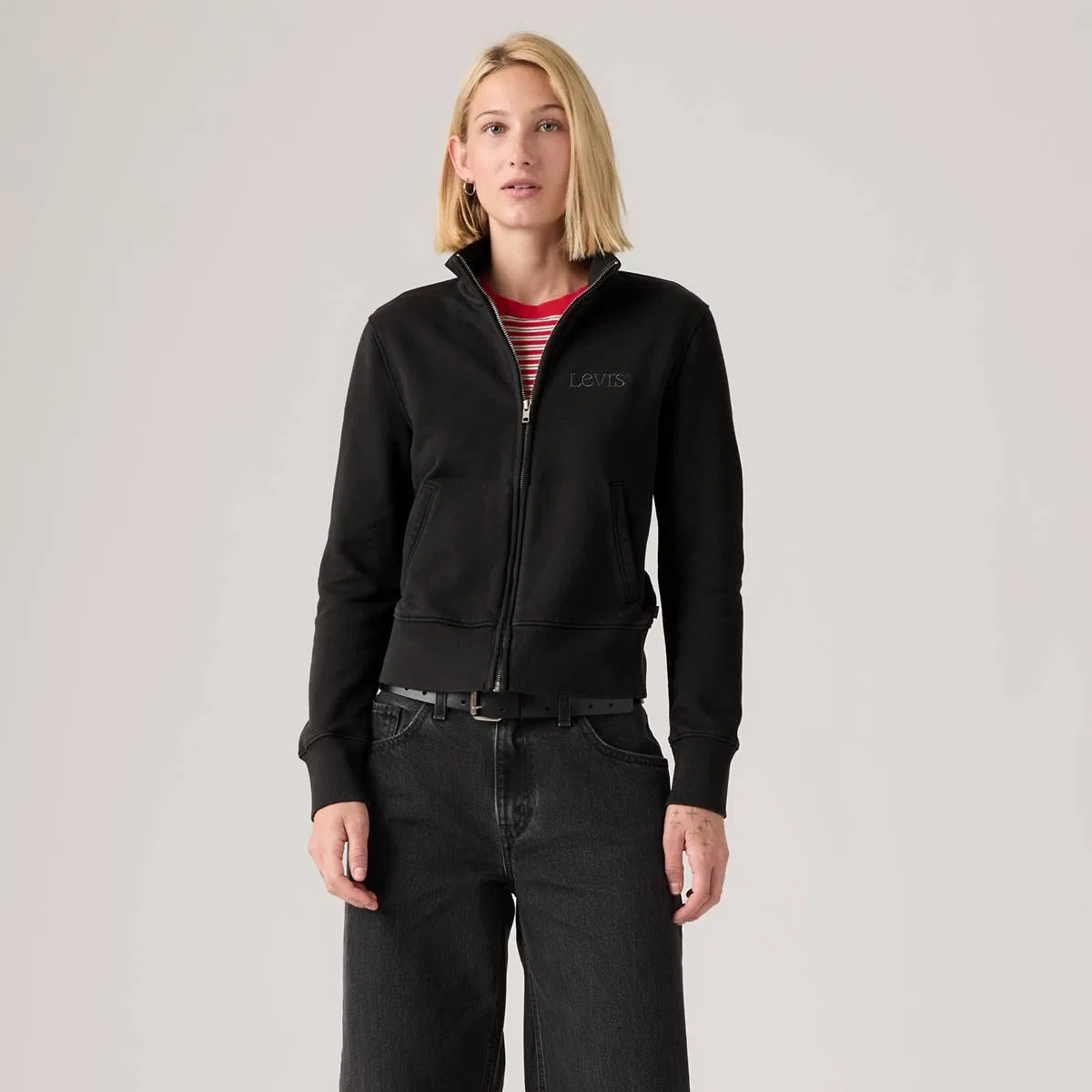 Графический крой, облегающий силуэт, молния по всей длине Levi's, Slim Fit Fleece Club Serif Jet Black - Black — фото 3