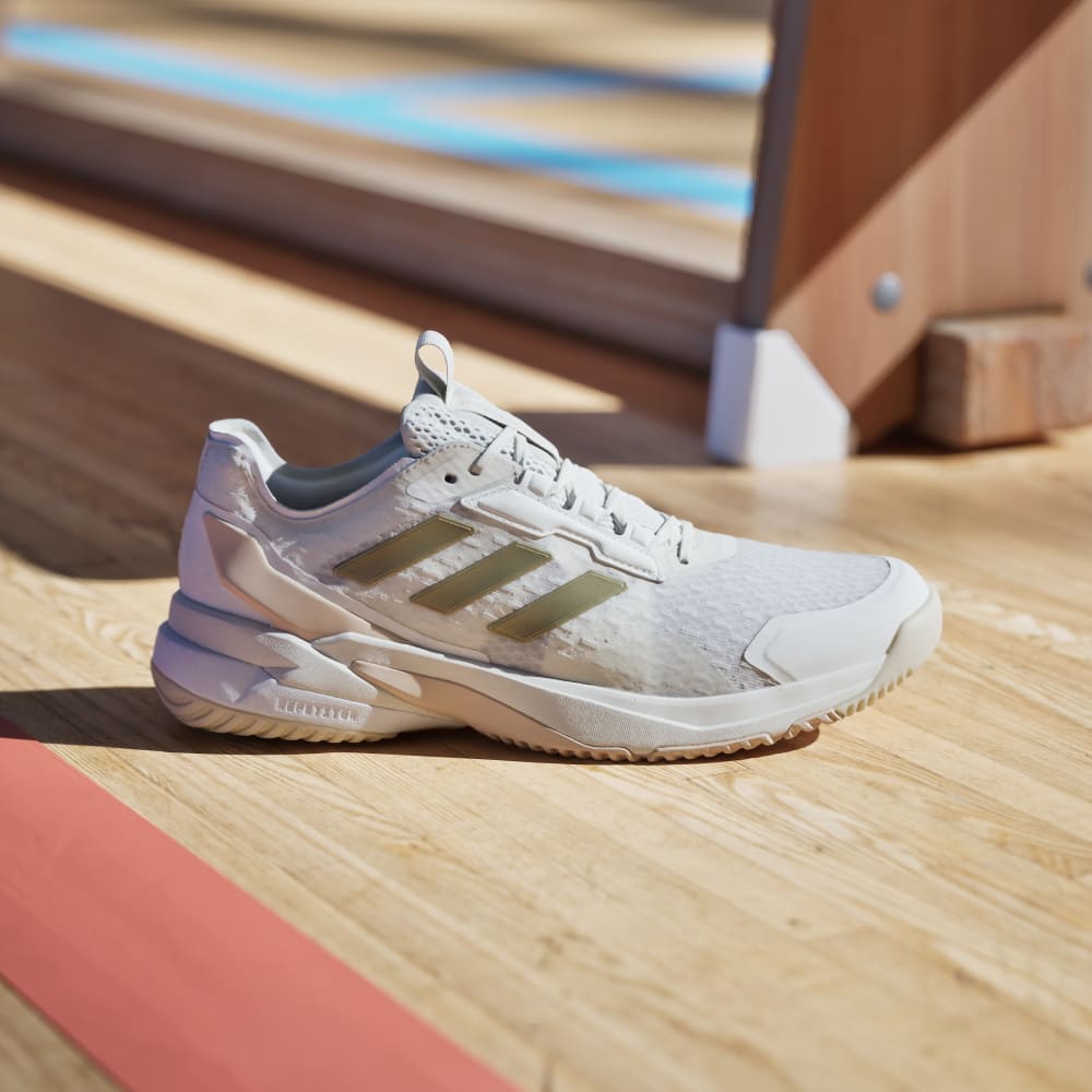 Кроссовки Adidas Crazyflight 6 Indoor Shoes, цвет Off White/Gold Metallic/Crystal Sand — фото 2