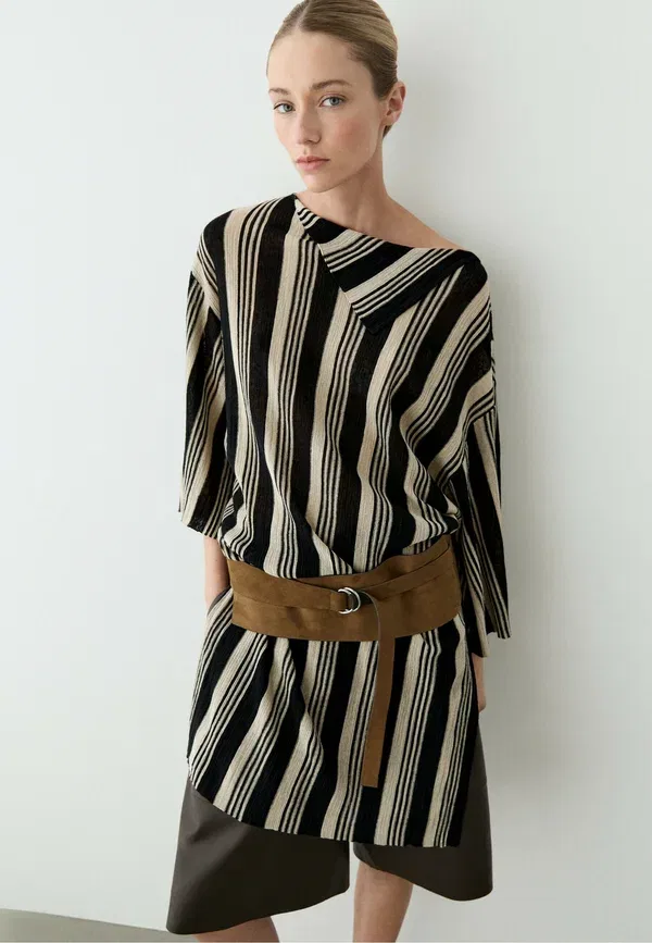 Джемпер полосатый Jumper Massimo Dutti, черный