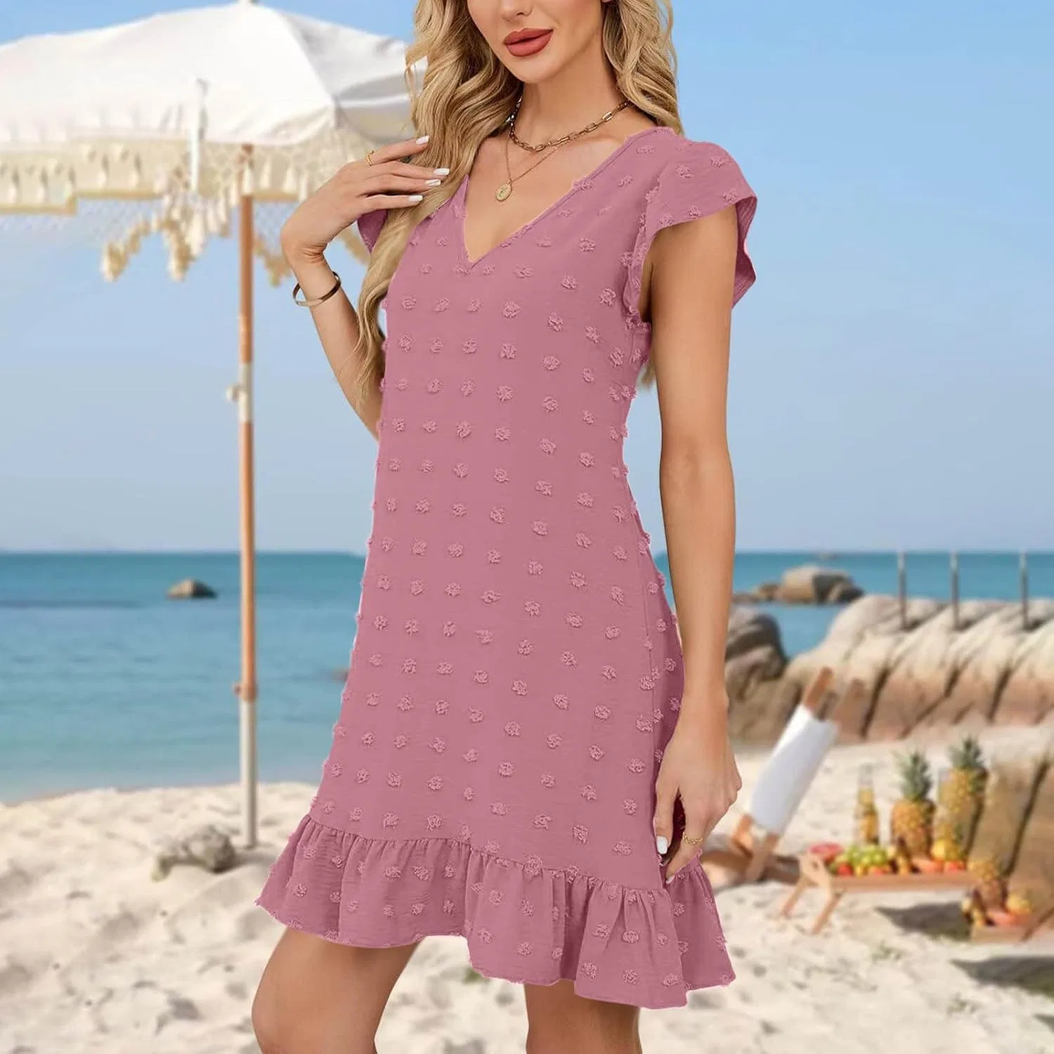 Женское мини-платье с V-образным вырезом и рюшами, Pink — фото 4