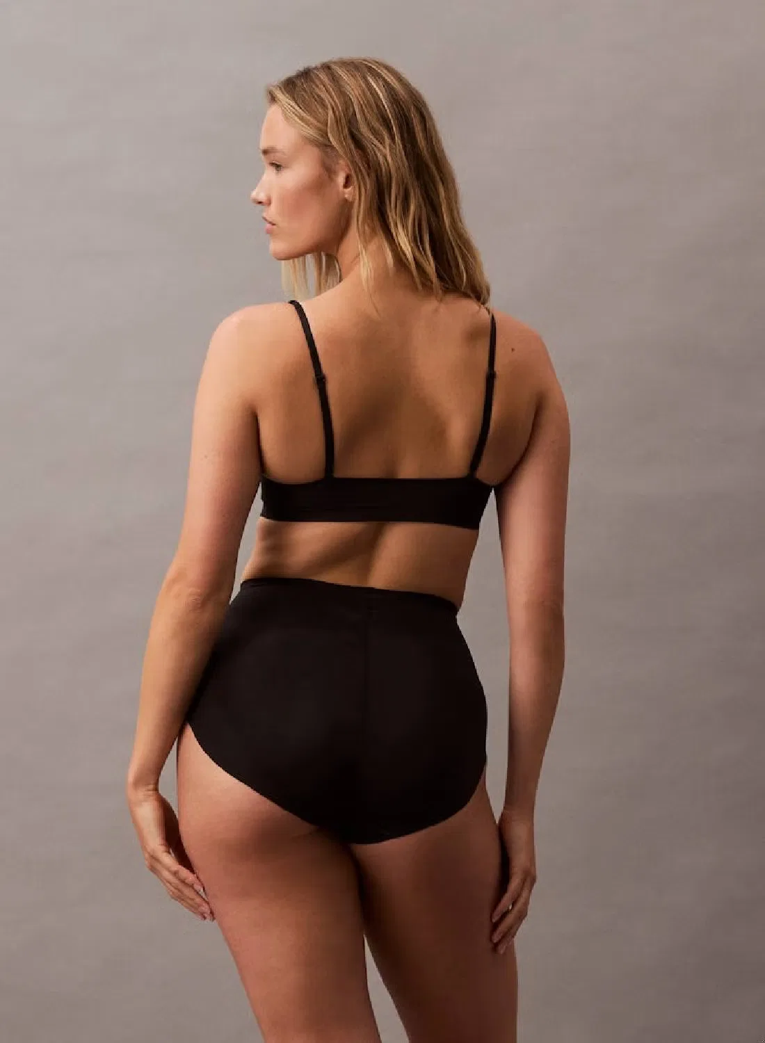 Трусы утягивающие с высокой посадкой Stay Put Stretch Calvin Klein, черный — фото 3
