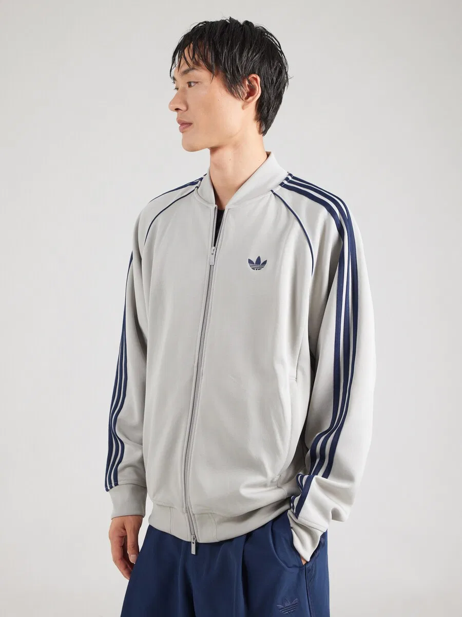 Худи на молнии ADIDAS ORIGINALS 'SST' серо-бежевого цвета — фото 2