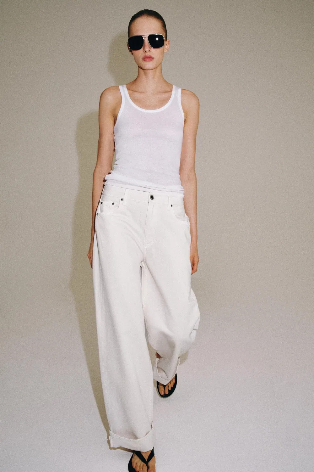 Джинсы свободного кроя средней посадки из коллекции ZW ZARA, Oyster-white