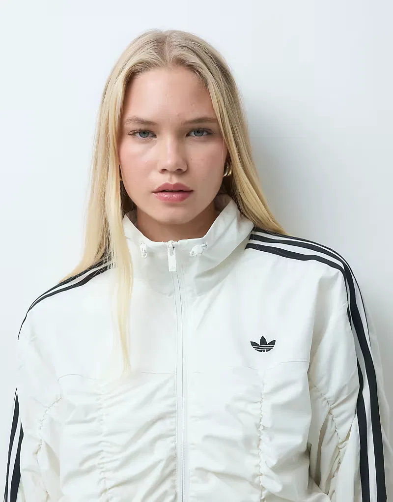 Спортивная куртка Adidas Originals с драпировкой, кремовый