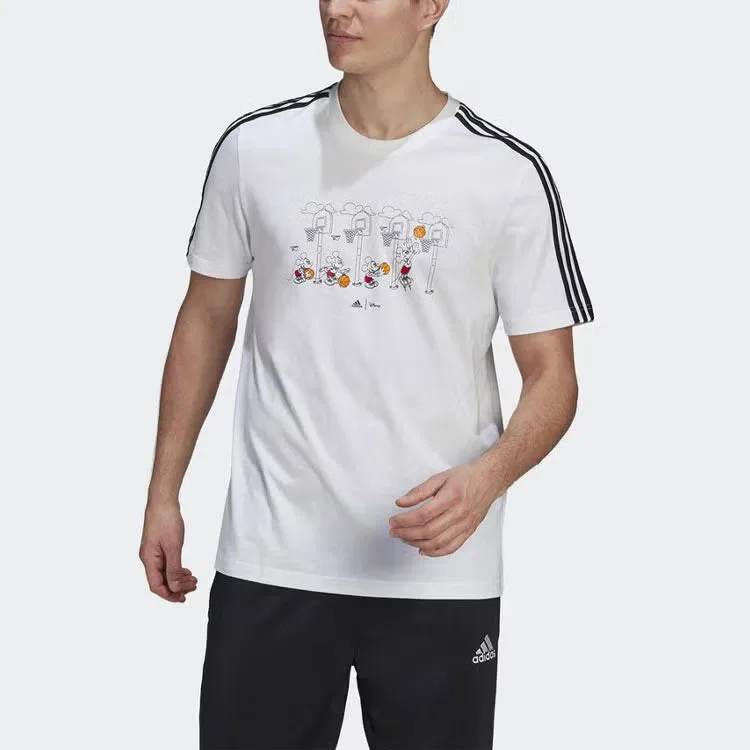 Футболка с принтом Микки Мауса спортивная Adidas, белая
