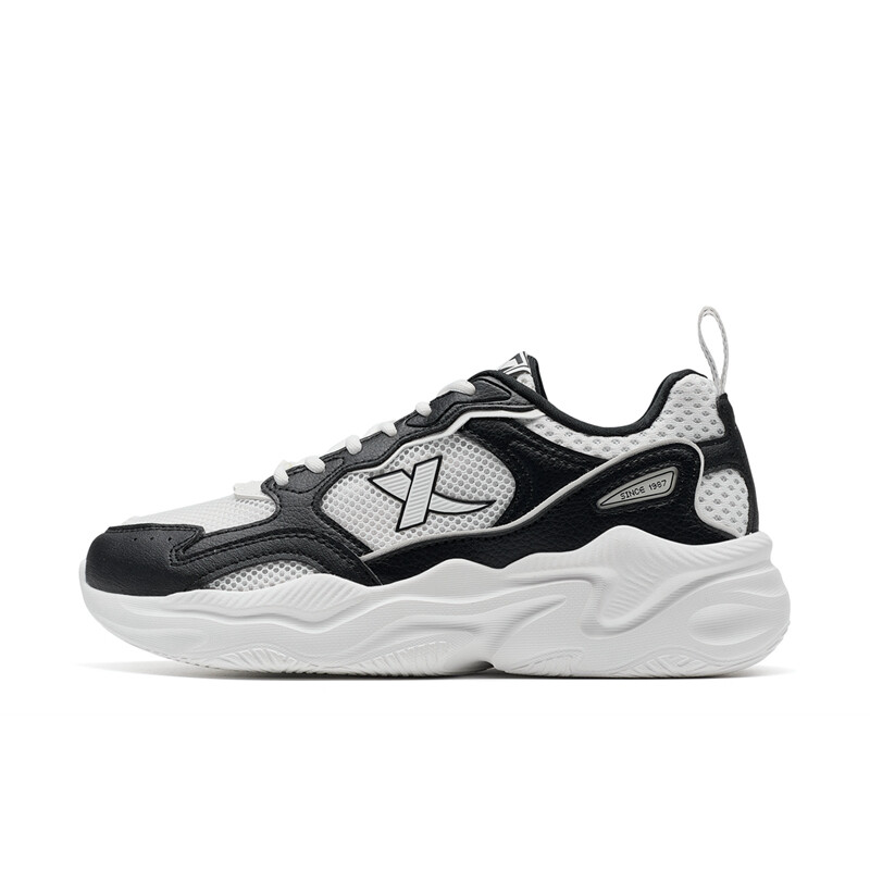 

Кроссовки XTEP Lifestyle Shoes Women's Low-top Black/White, черный/белый
