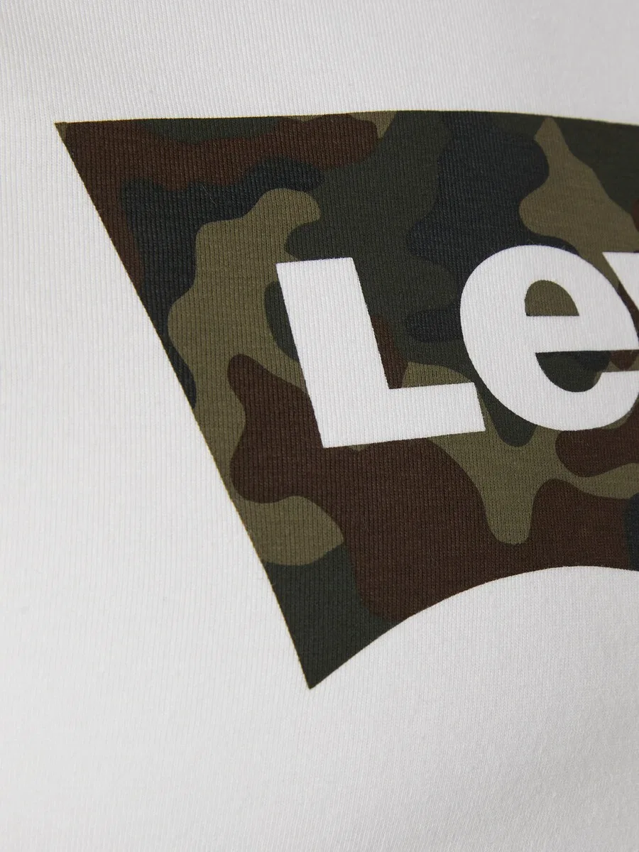 Рубашка LEVI'S Regular Shirt 'Housemark Graphic T-Shirt' белого цвета — фото 3