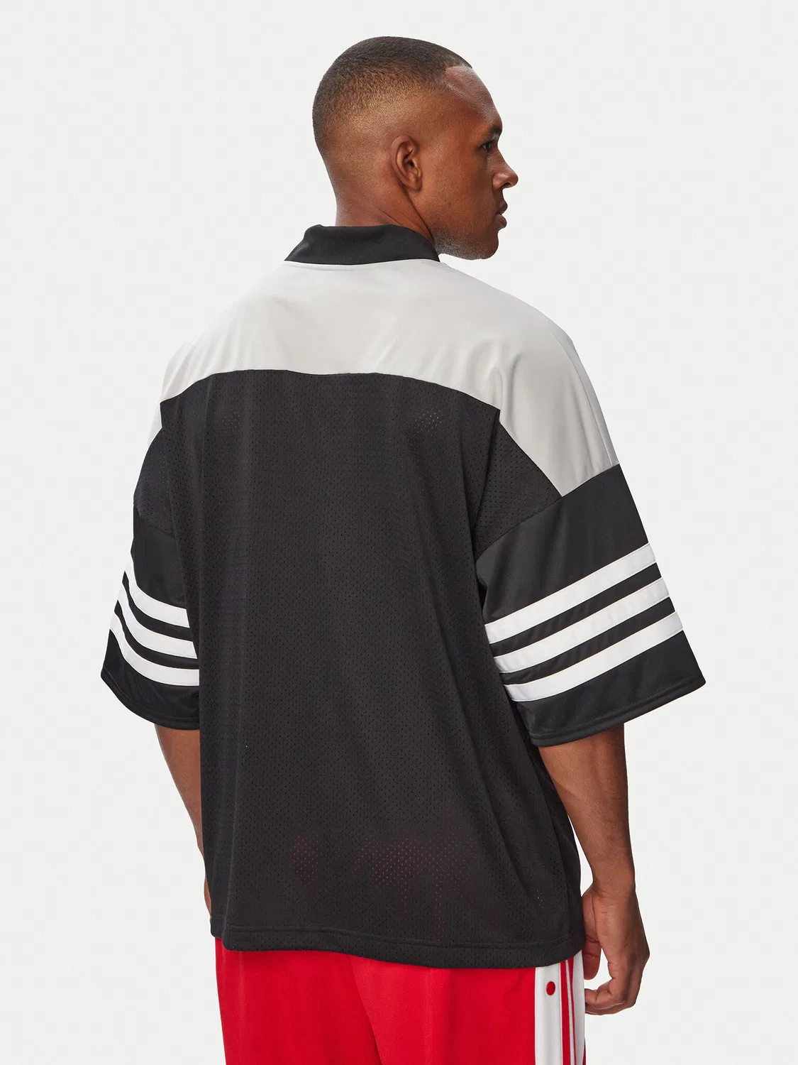 Мужская футболка оверсайз Adicolor oversize Football Jersey Adidas, черный — фото 3