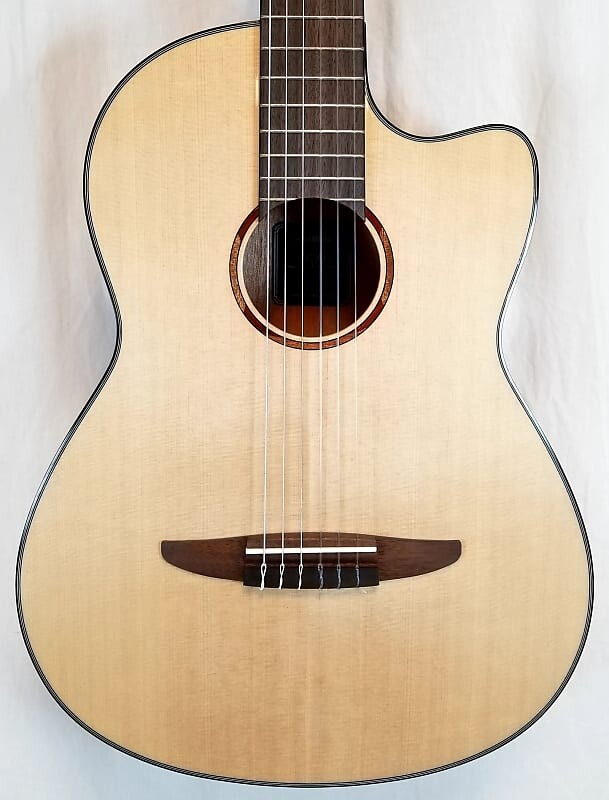 

Yamaha NCX1 Solid Sitka Spruce Top Nylon String Классическая акустическая электрогитара в разрезе, пьезо-полиуретан NCX1 NT