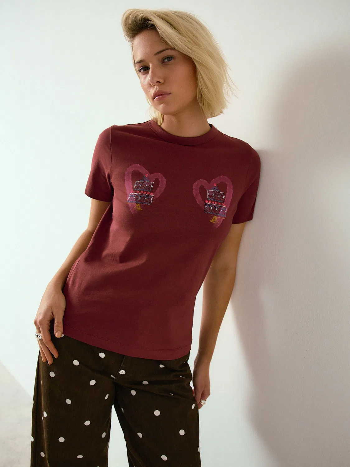 Футболка с принтом Hearts and Valentines Next, бордовый