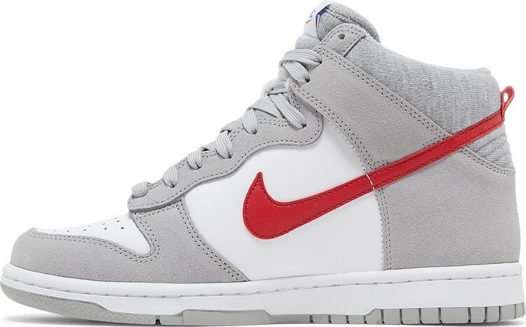 Кроссовки Nike Dunk High SE GS 'Athletic Club - Light Smoke Grey Gym Red', серый — фото 4