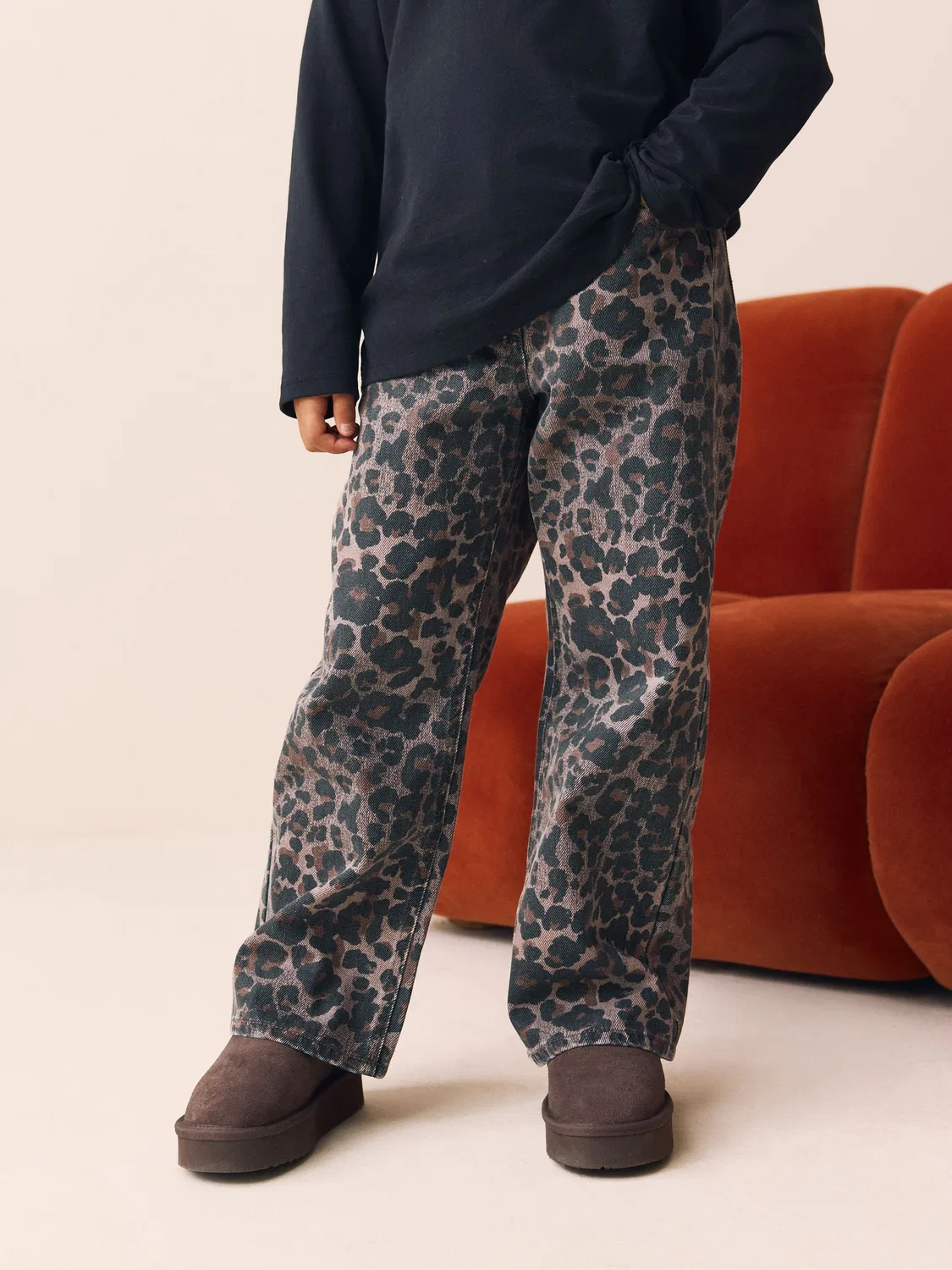 Джинсы широкие Chocolate Leopard Next, коричневый леопардовый — фото 2