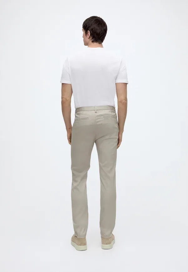 Брюки чинос Calvin Klein, хаки — фото 3