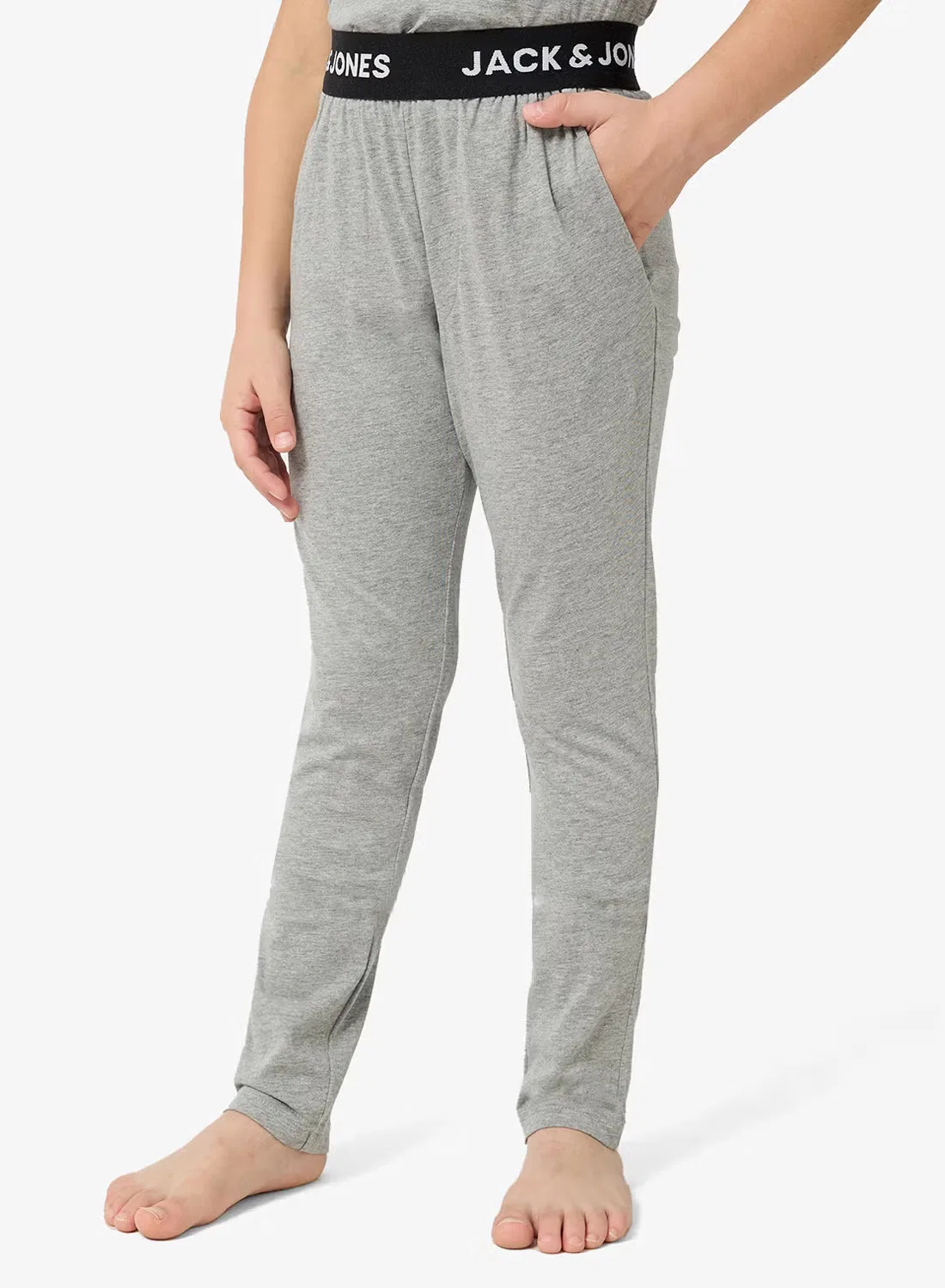 Комплект футболки и штанов спортивный с круглым вырезом Jack & Jones Junior, светло-серый меланж — фото 4