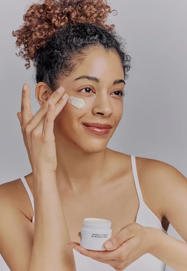 Крем для лица for all skin types Face cream Whamisa 50 мл — фото 3