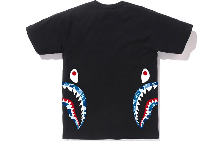 Футболка Bape Flame Side Shark A BATHING APE, черно-зеленый камуфляж — фото 3