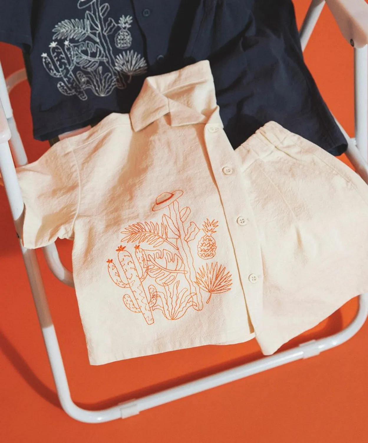 Детский комплект из рубашки с коротким рукавом и шорт с вышивкой, aBity select, Navy — фото 2