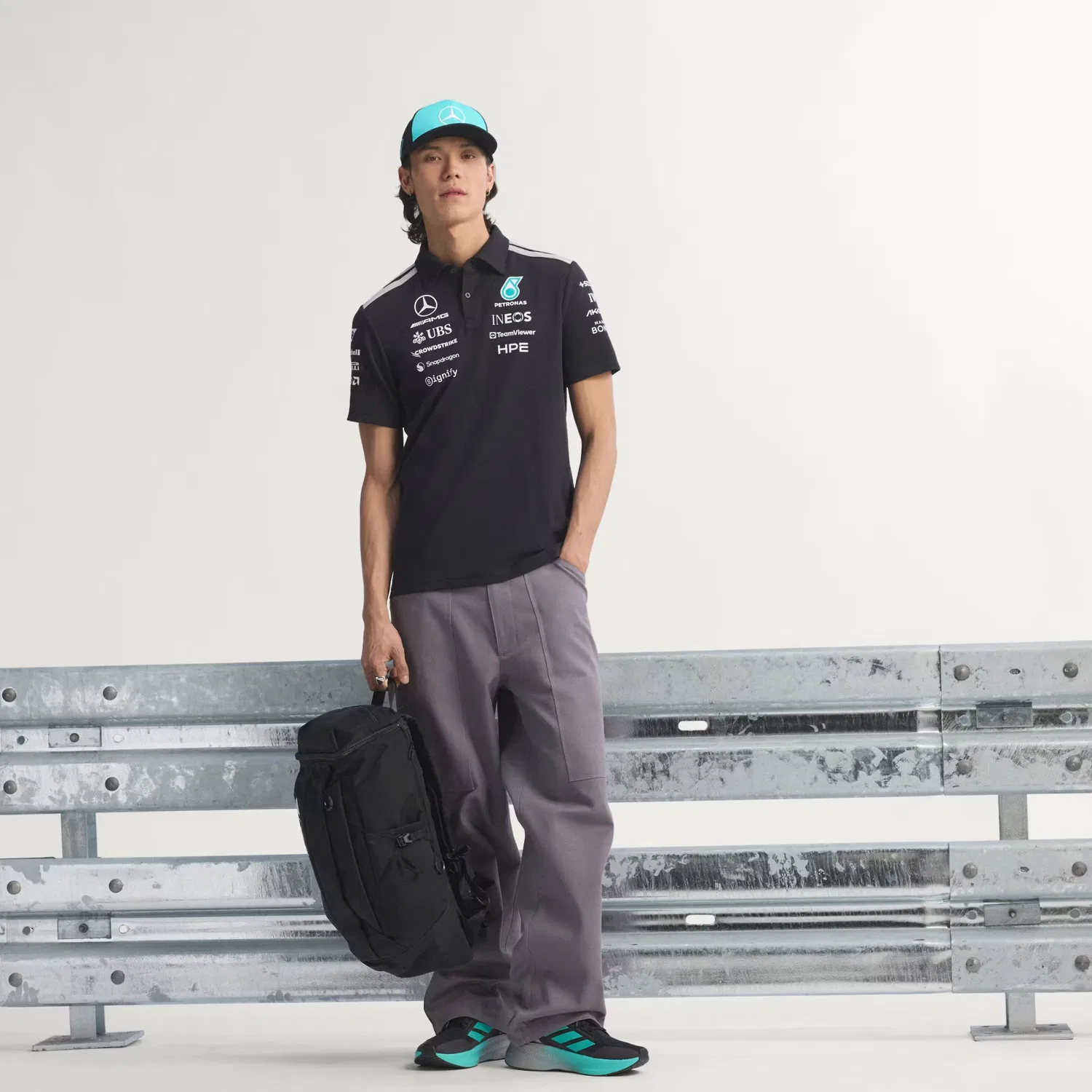 Мужское поло с застежкой на пуговицы Mercedes - AMG Petronas Formula 1 Team Engineers Adidas Performance, черный — фото 3