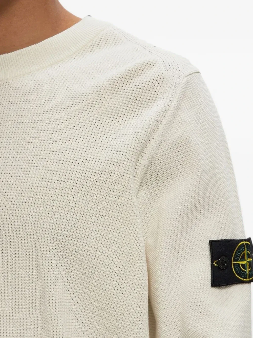 Свитер с круглым вырезом и нашивкой-логотипом Stone Island, бежевый — фото 4