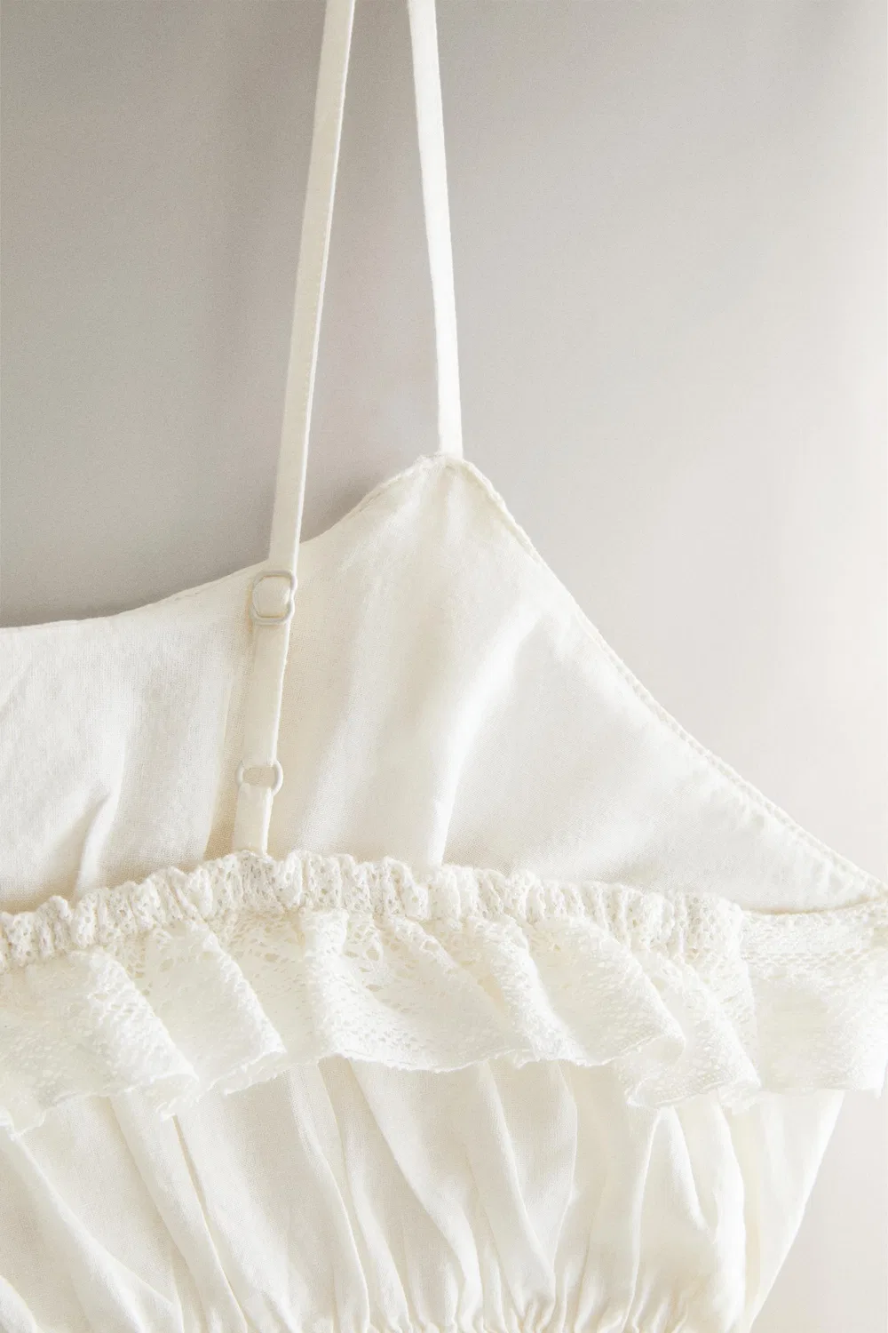 Укороченный топ с оборками и кружевом ZARA, Ivory — фото 3