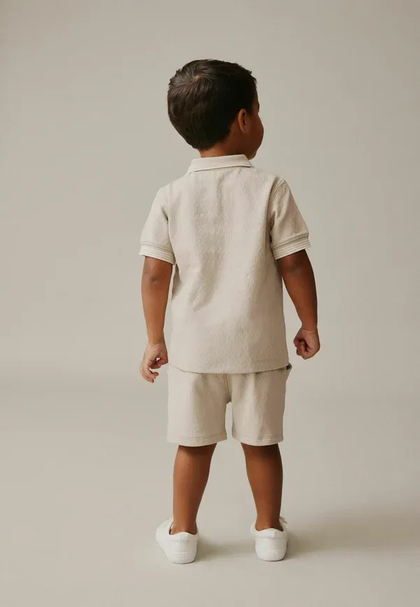 Комплект из футболки-поло и шорт, хлопок, Set - shorts, Next, Neutral Zip Neck, нейтральный — фото 2