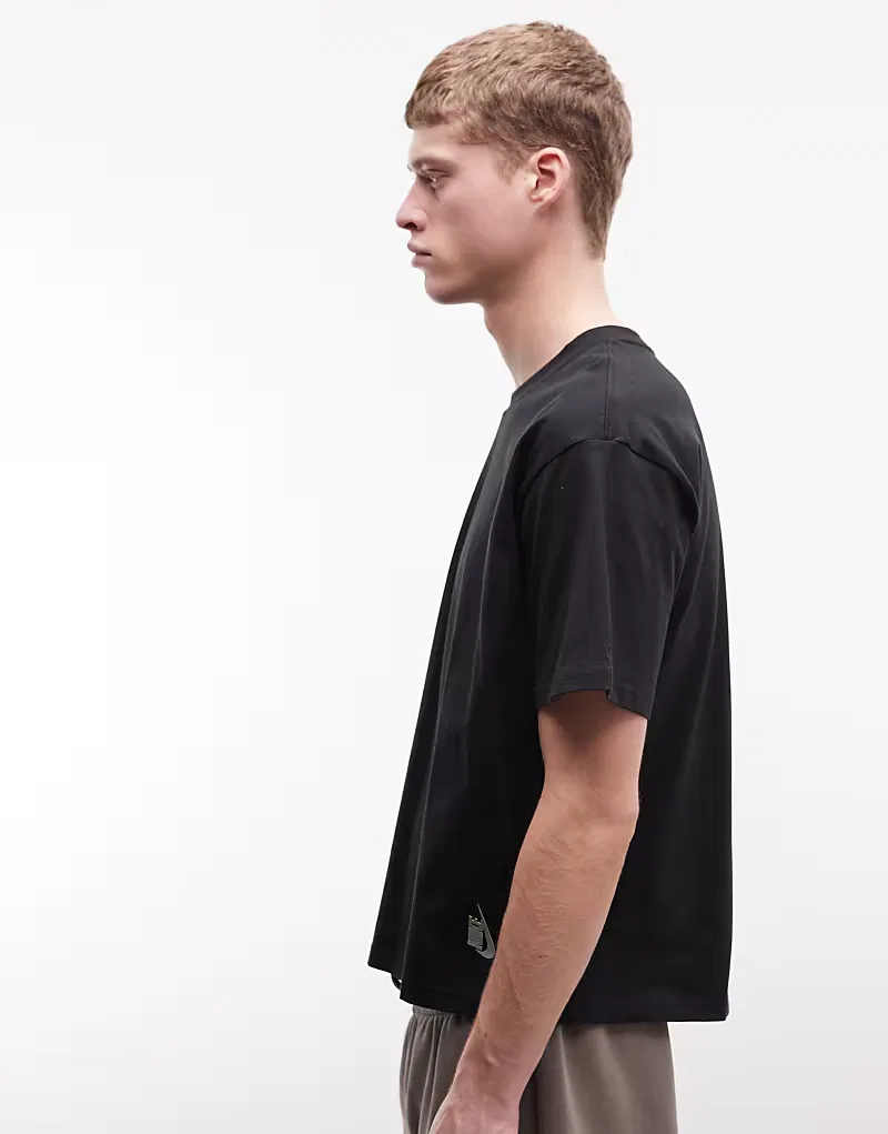 Свободная футболка Nike Essentials оверсайз, черный — фото 4