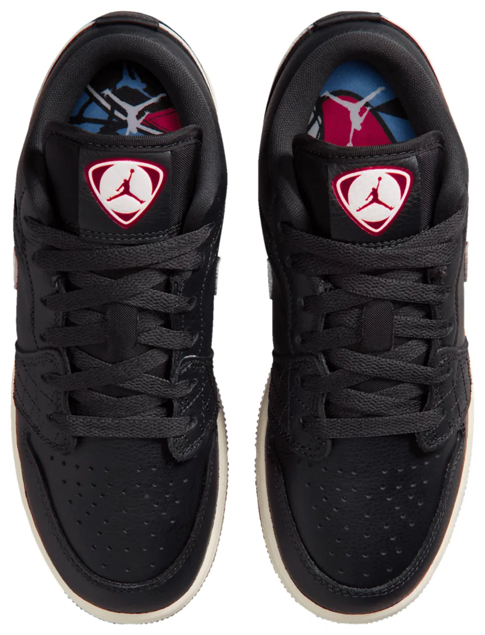 Детские кроссовки для мальчиков с кожаным верхом Air Jordan 1 Low SE Jordan, Off Noir University Red Sail — фото 4