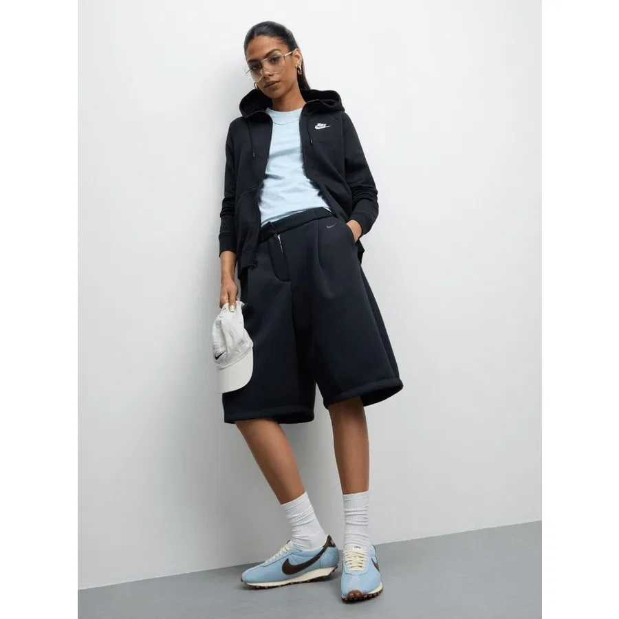 Женский худи с капюшоном и полной молнией Sportswear Essential Nike, Черный — фото 2