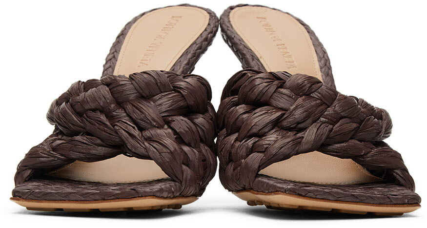 Коричневые эластичные мюли на каблуке из рафии Bottega Veneta — фото 2