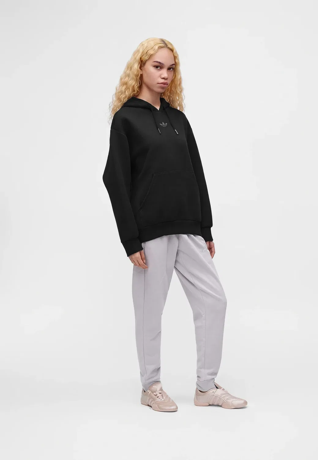 Толстовка Spacer Adidas Originals, Black/Night Grey — фото 2